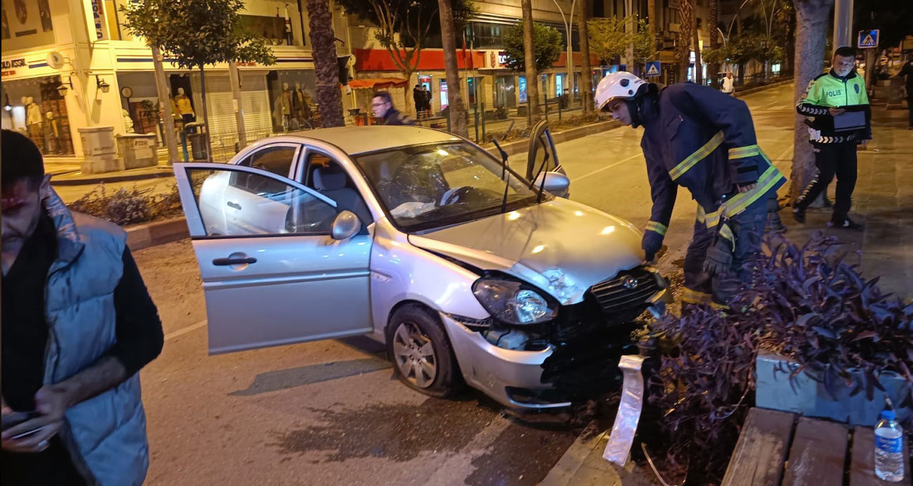 Alkollü şekilde direksiyon başına geçti ortalığı savaş alanına çevirdi