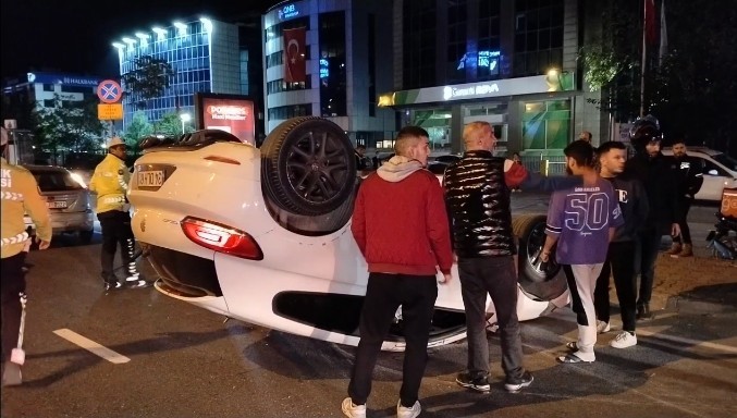 Sürücü kaçtı kazayı üstlenen kardeşi Küçük bir kaza yaptım dedi bana yalan söyledi