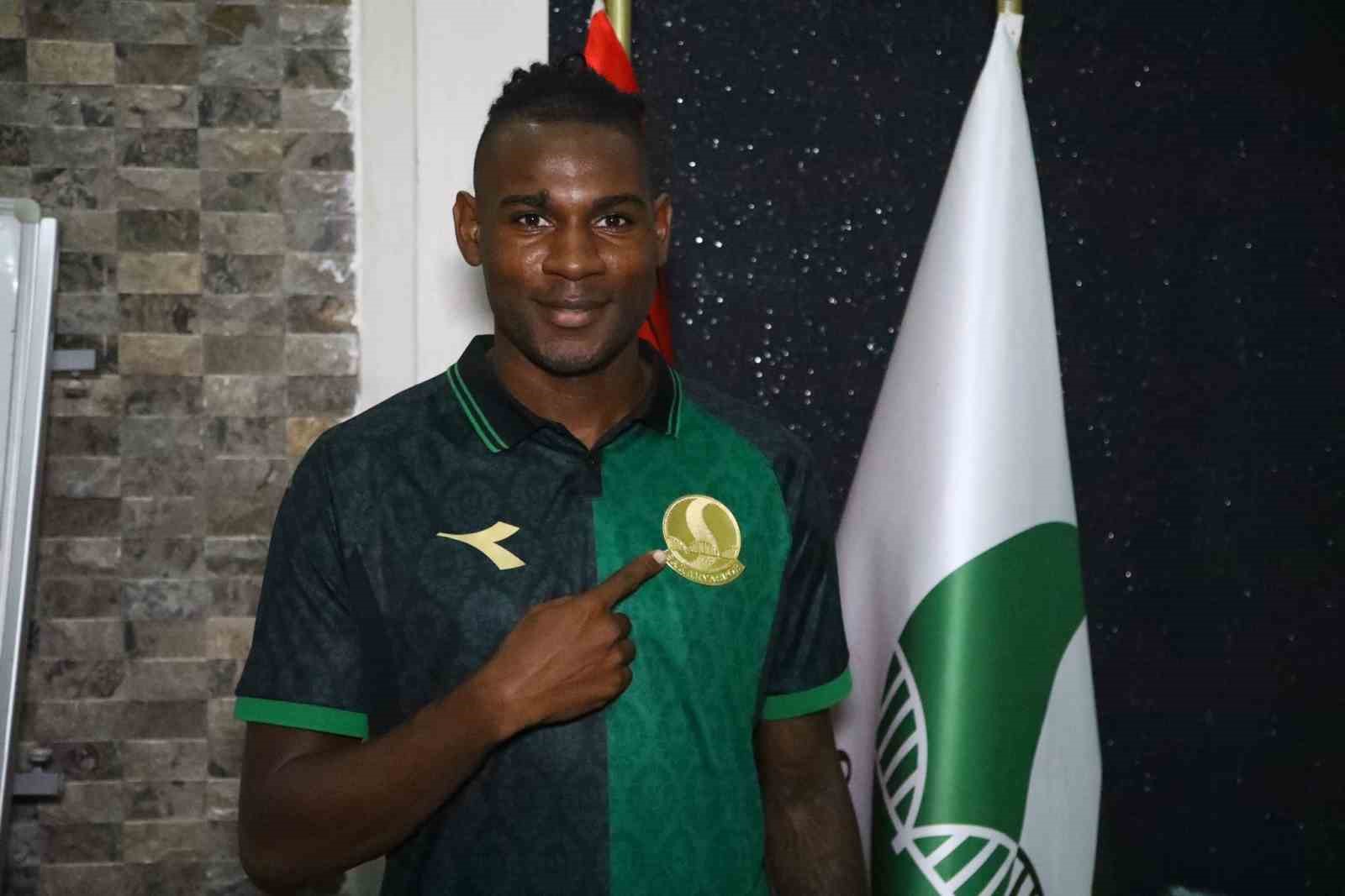 Sakaryaspor  Rashad Muhammed i kadrosuna kattı