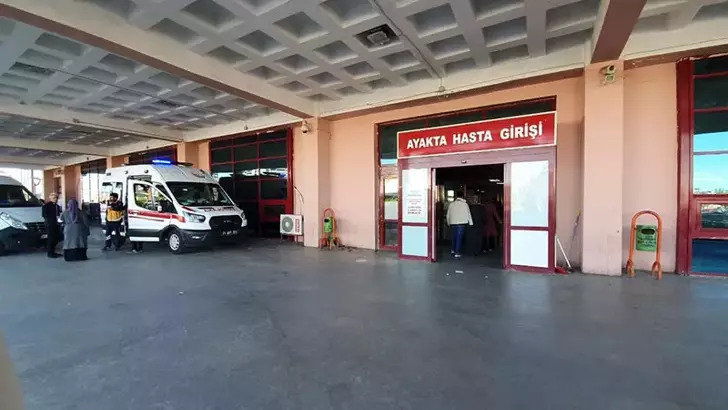 Diyarbakırda 8 adliye personeli yemekten zehirlendi